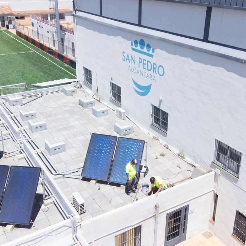 Arrancan las obras de reparación e impermeabilización en el edificio principal del Estadio Municipal Antonio Naranjo
