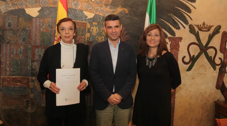 El Ayuntamiento refrenda su apoyo a la Asociación Crece con la firma de un convenio de colaboración