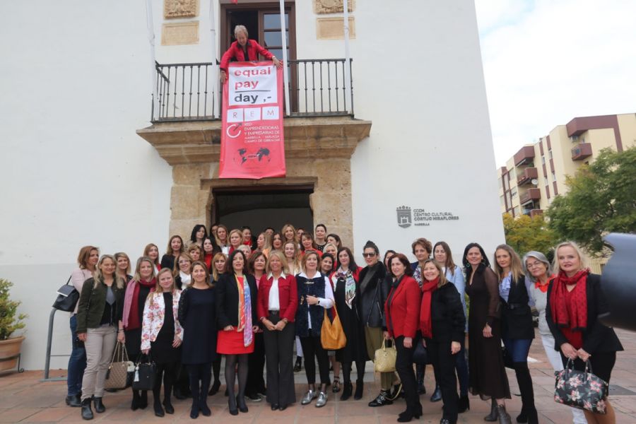 Imagen de la noticia La alcaldesa expresa el apoyo del Ayuntamiento pa…