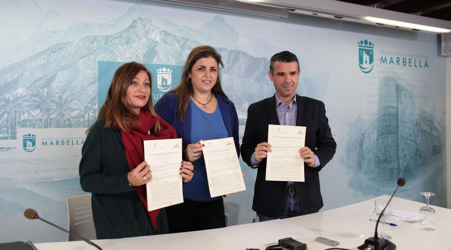 El Ayuntamiento firma un convenio con Aspandem con un importe de 221.000 euros para garantizar el mantenimiento diario de la asociación