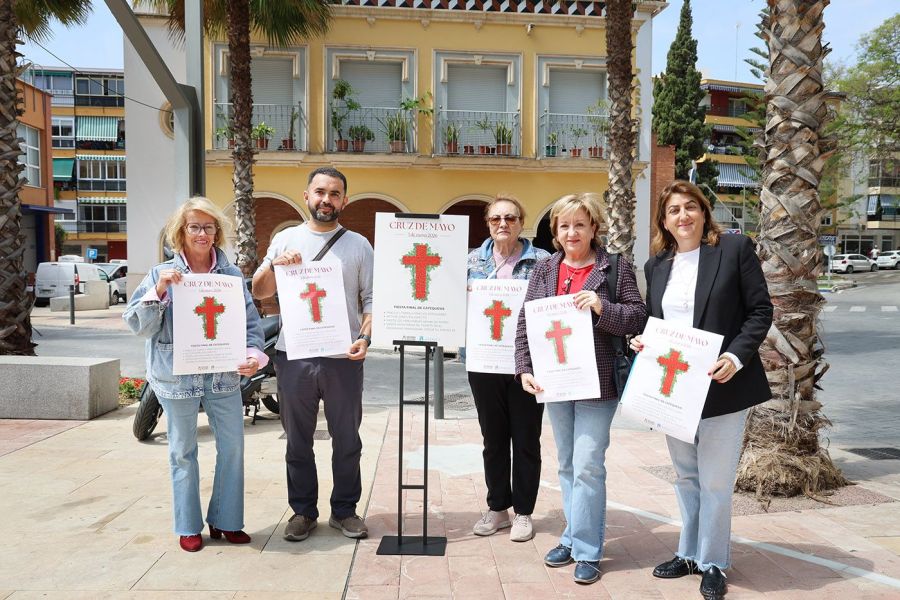 Imagen de la noticia El Ayuntamiento respalda la Cruz de Mayo de Divin…