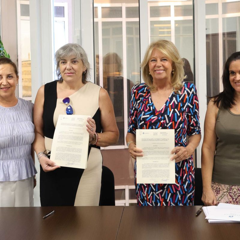 El Ayuntamiento refrenda su apoyo a AFIMAR con la firma de un nuevo convenio de colaboración para sufragar el desarrollo de actividades dirigidas a mejorar la calidad de vida de personas con fibromialgia