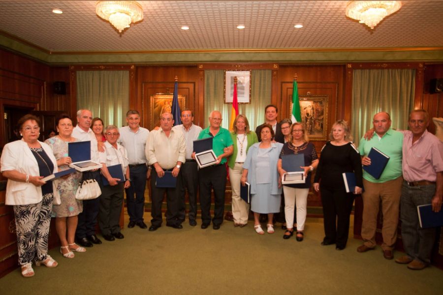 Imagen de la noticia La alcaldesa reconoce la labor realizada en el Ay…