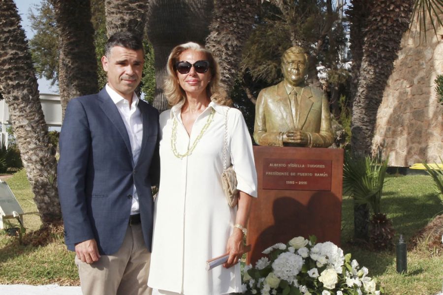 Imagen de la noticia Marbella rinde homenaje al empresario Alberto Vid…