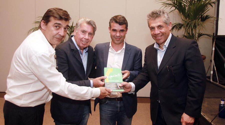 José Bernal respaldó la presentación del libro \"Inspírate\" de Pancho Campo