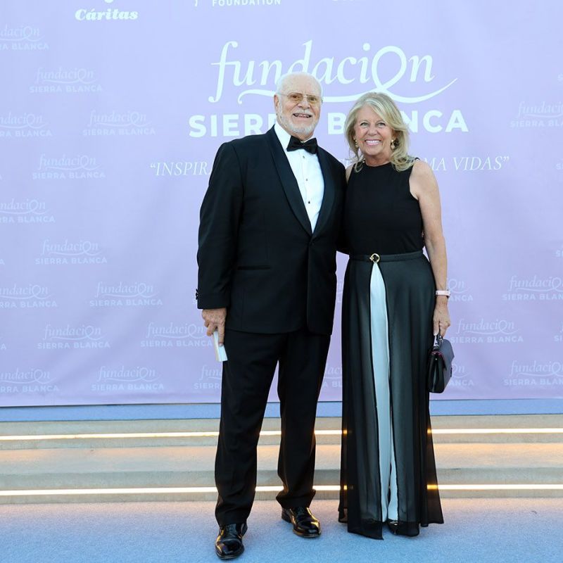 La alcaldesa subraya que la III Gala de la Fundación Sierra Blanca “refleja la generosidad y la solidaridad que caracterizan a Marbella"