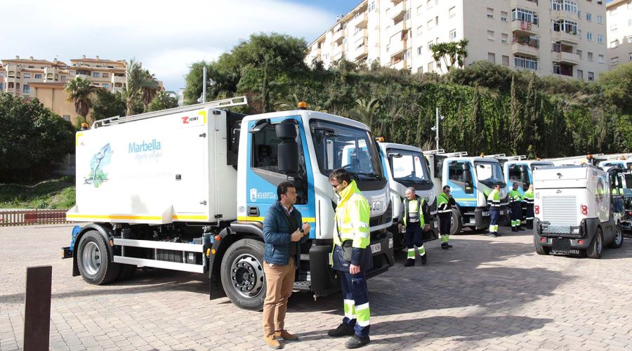 Limpieza incorpora a su flota nueve vehículos de baldeo “para incrementar la operatividad y eficacia del servicio”