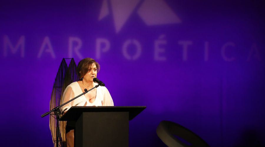 La inauguración oficial de la cuarta edición de Marpoética arranca con una defensa de la poesía como búsqueda de la verdad en un mundo convulso