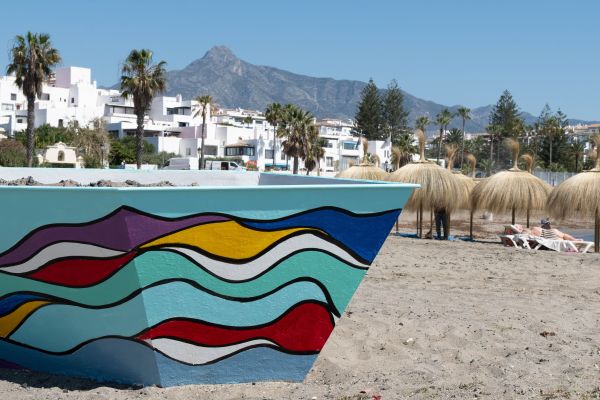 Marbella roza las 4.000 reservas de moragas durante la temporada de playas 2026