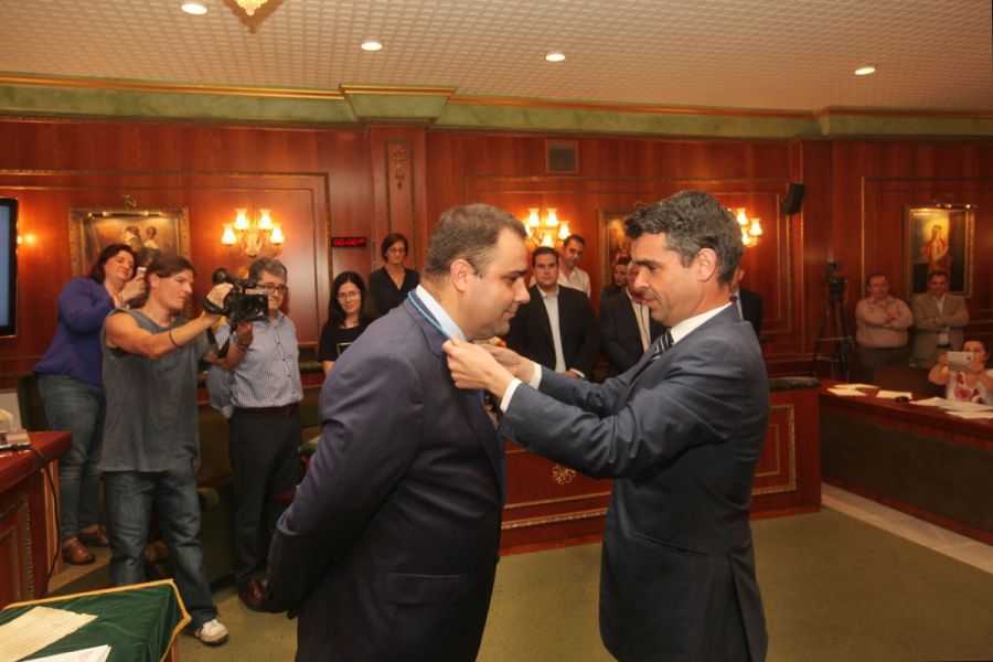 Imagen de la noticia El Pleno da un paso decisivo para disolver los OA…
