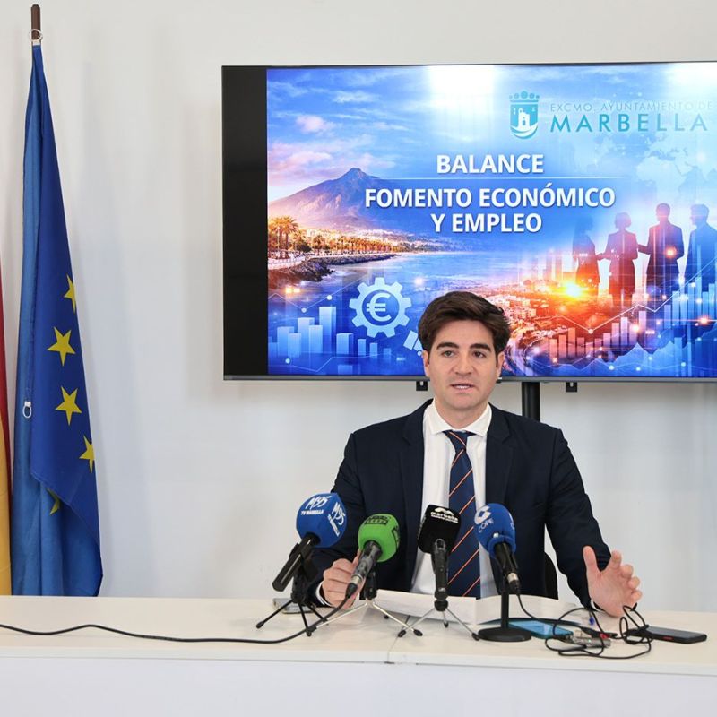 El Ayuntamiento ofreció en 2025 más de 2.400 plazas dentro del Plan Municipal de Formación e impulsó el mercado laboral, la innovación y el emprendimiento con la consolidación de Marbellup y eventos como la Feria de Empleo y Startup Olé