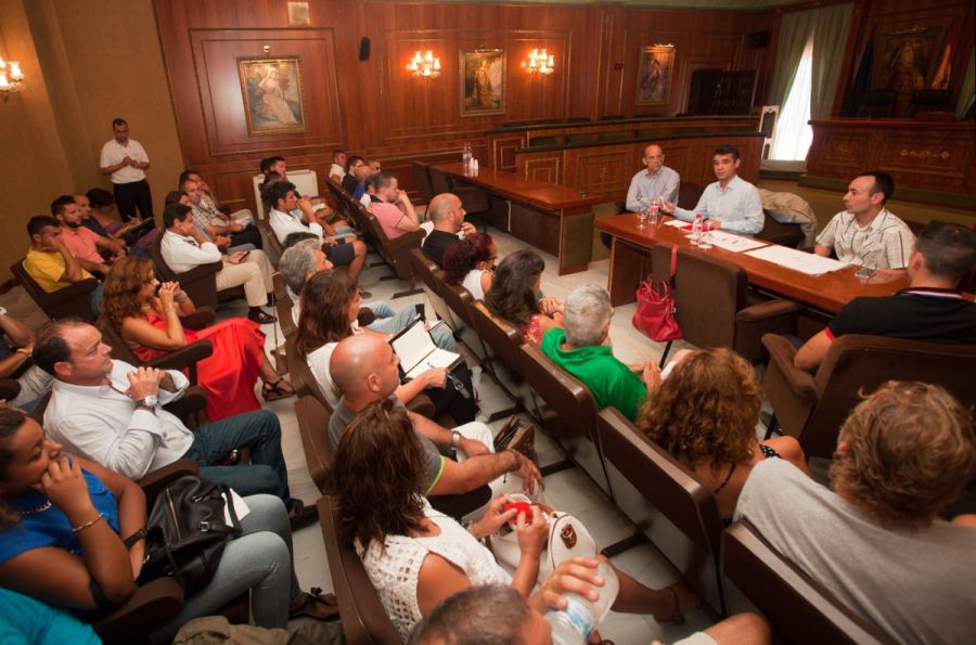 Imagen de la noticia El alcalde mantiene una reunión con empresarios d…