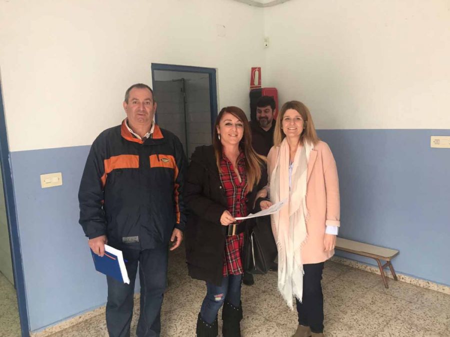 Imagen de la noticia Midón visita los colegios públicos de San Pedro A…