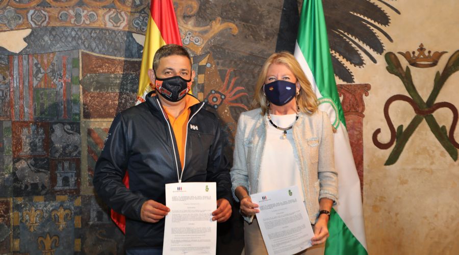 El Puerto Deportivo Virgen del Carmen de Marbella firma seis acuerdos con entidades para la promoción del recinto náutico y apoyar actividades deportivas y culturales