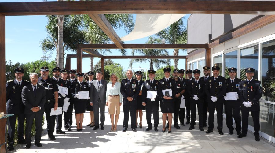 La alcaldesa subraya la apuesta del Ayuntamiento por la modernización y el refuerzo en materia de seguridad y el “compromiso y dedicación” de la plantilla de la Policía Local
