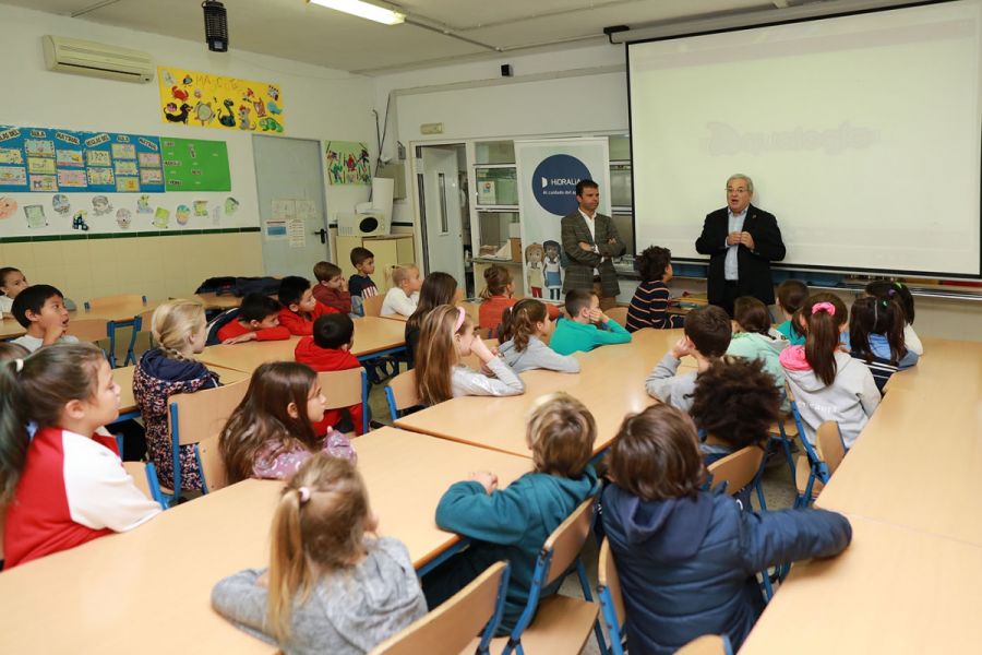 Imagen de la noticia Un millar de escolares participa en una campaña e…