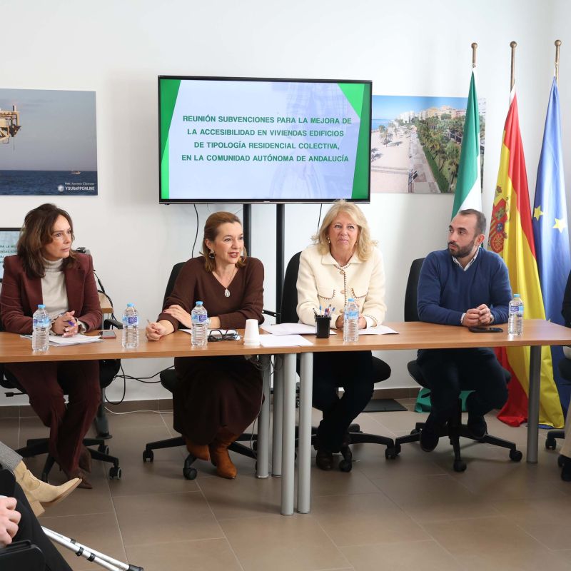Marbella impulsa la eliminación de barreras arquitectónicas con una inversión autonómica de más de 600.000 euros en ayudas para adaptar edificios residenciales