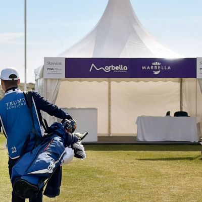 Marbella promociona su oferta turística y deportiva en el ‘Legends Tour’ durante la celebración del torneo en Aberdeen