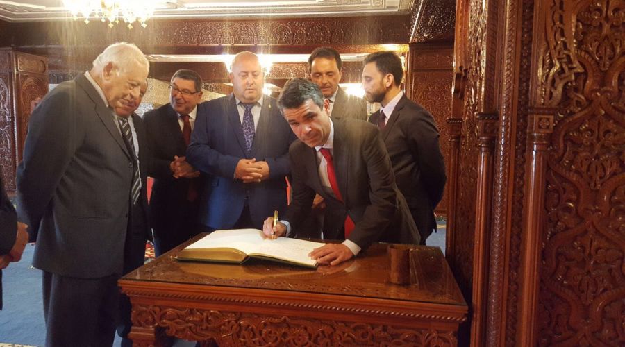 Marbella, Ojén, Vélez-Málaga y Torremolinos presentan al referente del turismo marroquí una estrategia para el beneficio de ambos destinos