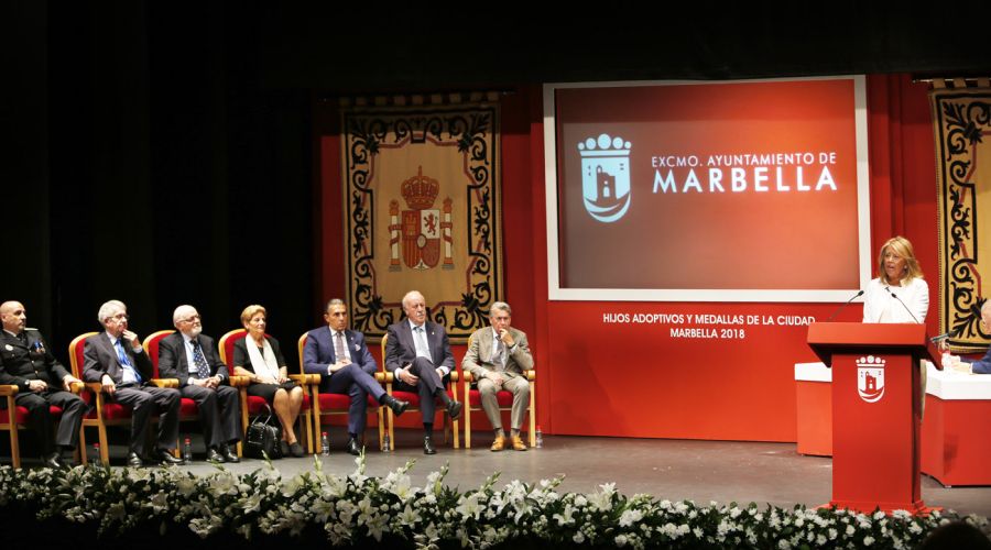 Marbella homenajea a Sergio Scariolo, Vicente del Bosque y Manolo Santana con la entrega del Título de Hijo Adoptivo de la Ciudad