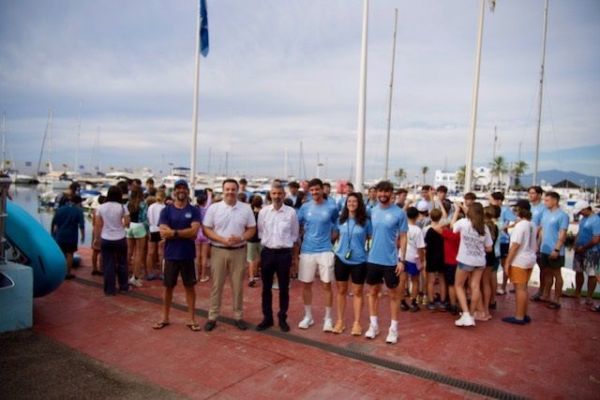 El Puerto Deportivo Virgen del Carmen de Marbella acerca a los escolares el conocimiento del entorno marítimo y la práctica de deportes náuticos