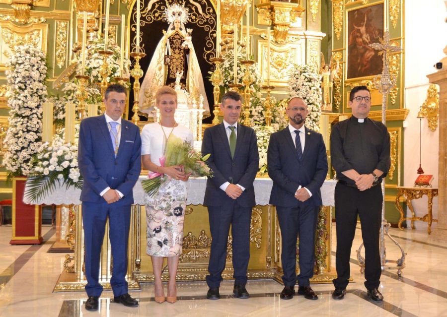 Imagen de la noticia El alcalde acompaña a la Hermandad de la Virgen d…
