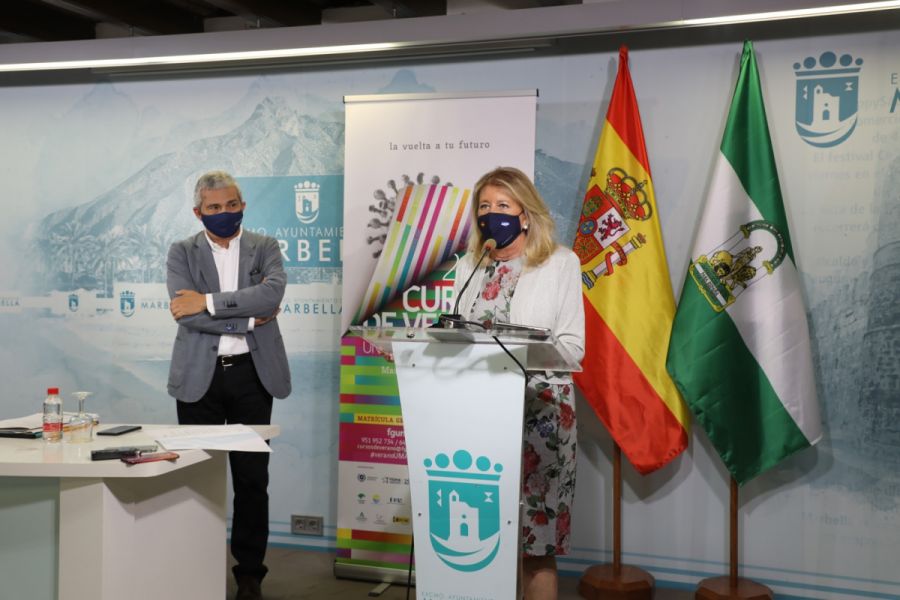 Imagen de la noticia La alcaldesa destaca en la presentación de los Cu…