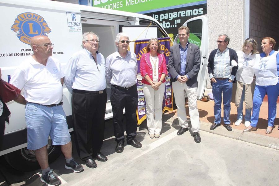 Imagen de la noticia La alcaldesa agradece al Club de Leones de habla…