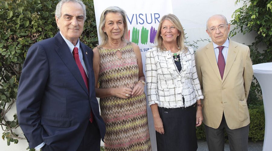 Expertos analizan la situación del urbanismo de Marbella en un libro editado por la asociación CIVISUR