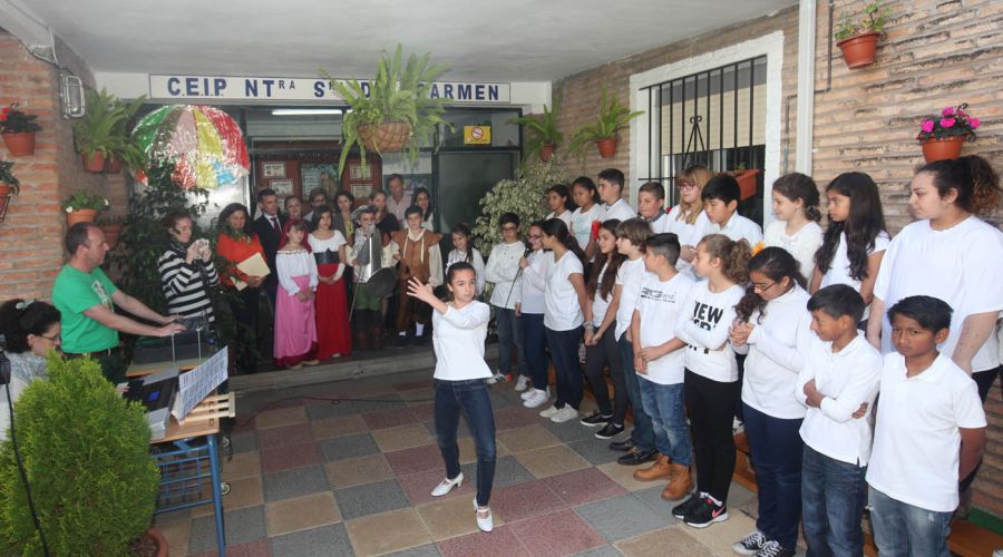 El alcalde anuncia la creación de un comedor escolar en el colegio Nuestra Señora del Carmen