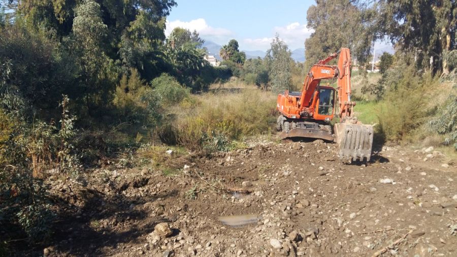 Imagen de la noticia El Ayuntamiento acomete la limpieza en tres tramo…