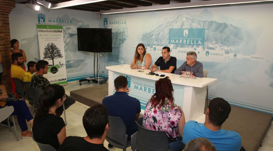 Más de 1.100 alumnos participan en la campaña de erradicación de especies invasoras en las dunas