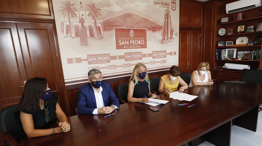 El Ayuntamiento renueva los convenios de colaboración con Aspandem y Sampedreña con una subvención total de 325.000 euros para contribuir al mantenimiento de su labor social