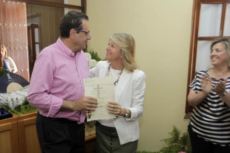 Imagen de la noticia La alcaldesa entrega los diplomas por la particip…