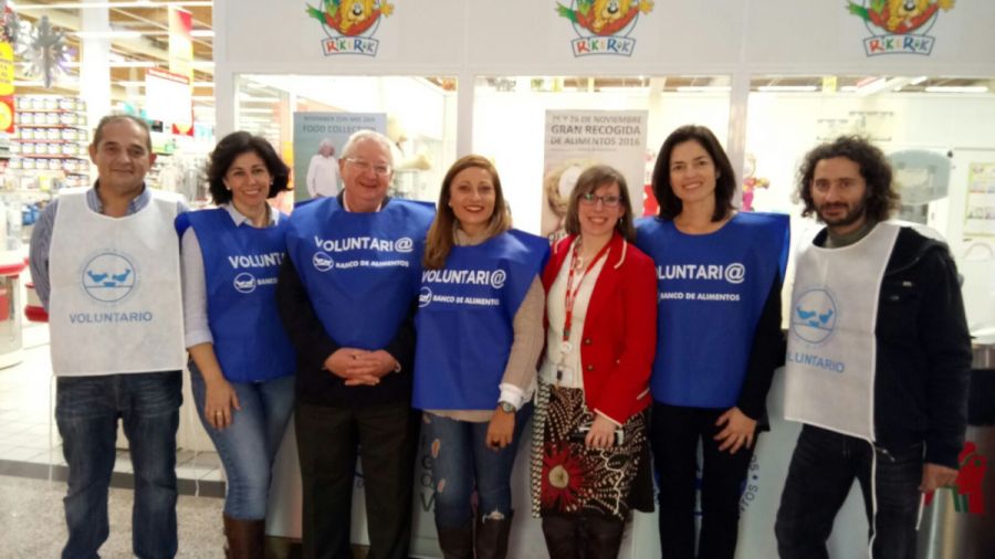Imagen de la noticia Victoria Morales participa en la Gran Recogida de…