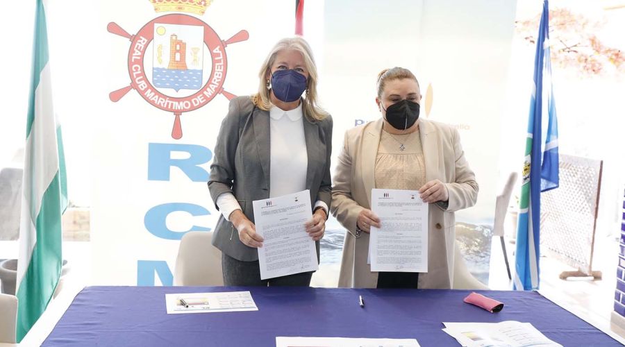 El Puerto Deportivo Virgen del Carmen firma acuerdos de colaboración con siete entidades para la promoción del recinto a través de actividades náuticas y culturales