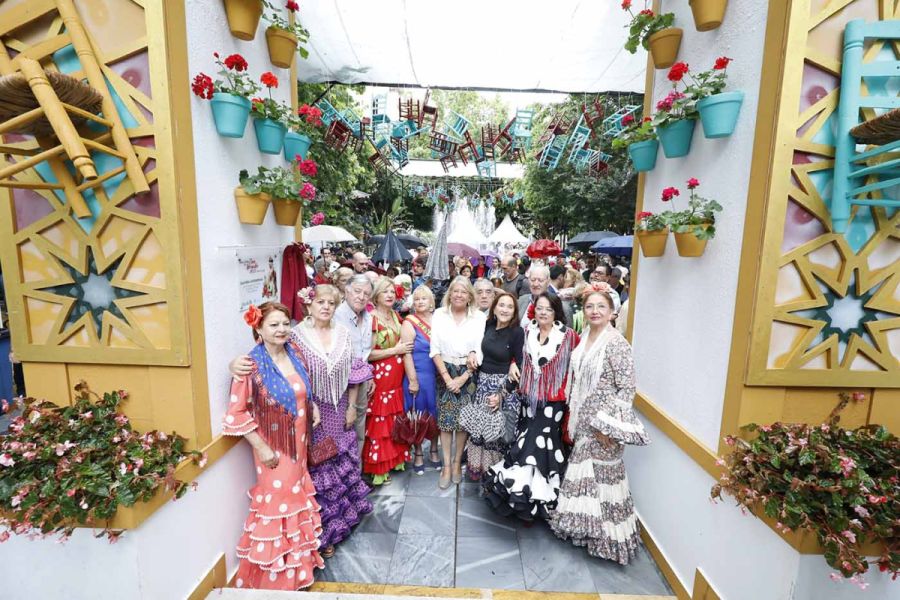Imagen de la noticia La alcaldesa inaugura la Feria de Día, que cuenta…