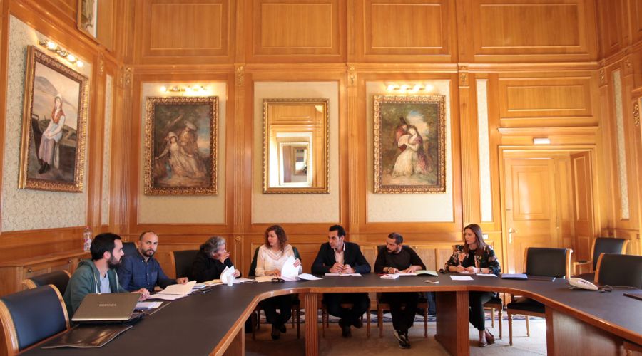 El Comité Asesor de Radio Televisión Marbella analiza el proyecto de televisión educativa y la iniciativa para apoyar a productoras locales
