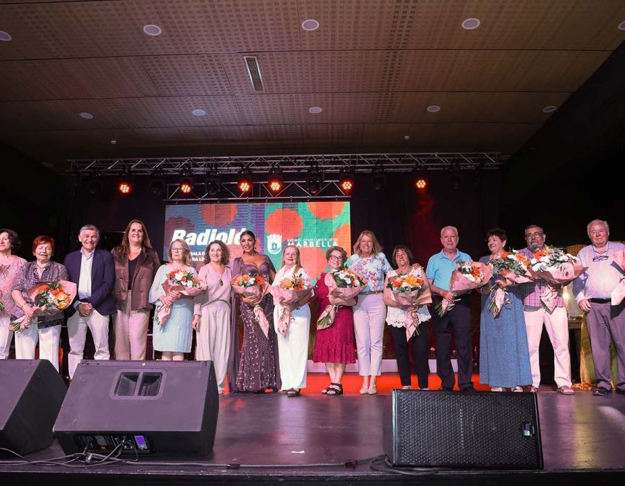 Marbella reúne a 1.300 mayores en la Gala de Verano, antesala de la Feria de San Bernabé que arranca el próximo lunes