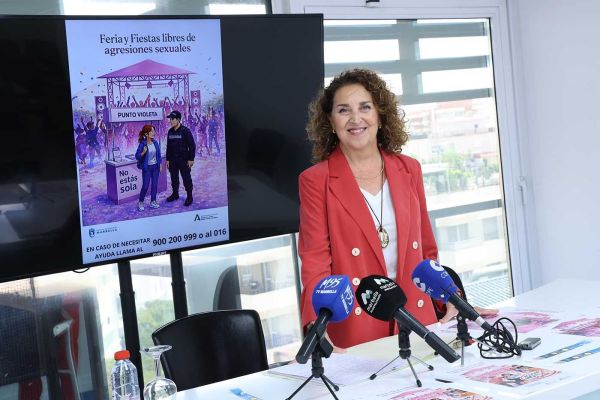 El Ayuntamiento refuerza la campaña de prevención contra la violencia machista durante la Feria de San Pedro Alcántara con acciones de sensibilización y atención especializada