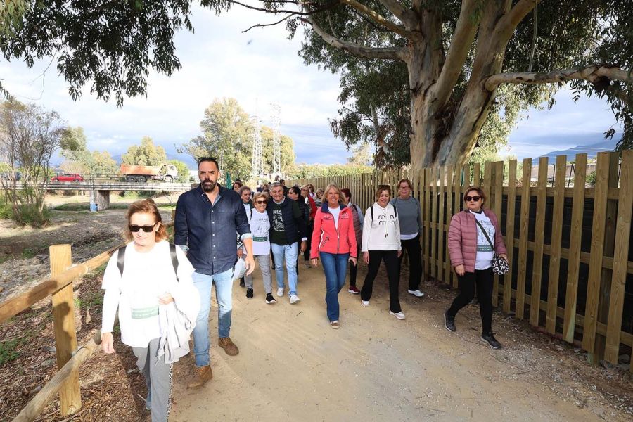 Imagen de la noticia El Ayuntamiento celebra una caminata con vecinos…
