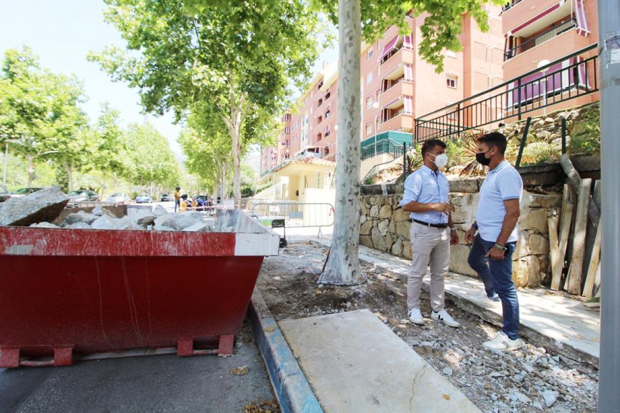 Imagen de la noticia El Ayuntamiento acomete mejoras de accesibilidad…