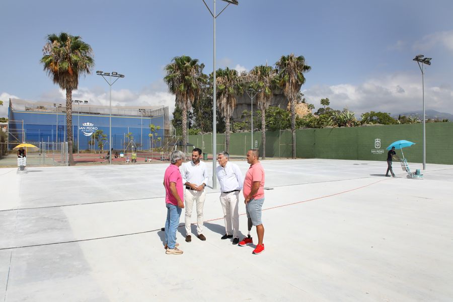 Imagen de la noticia El Ayuntamiento acomete la remodelación de las pi…