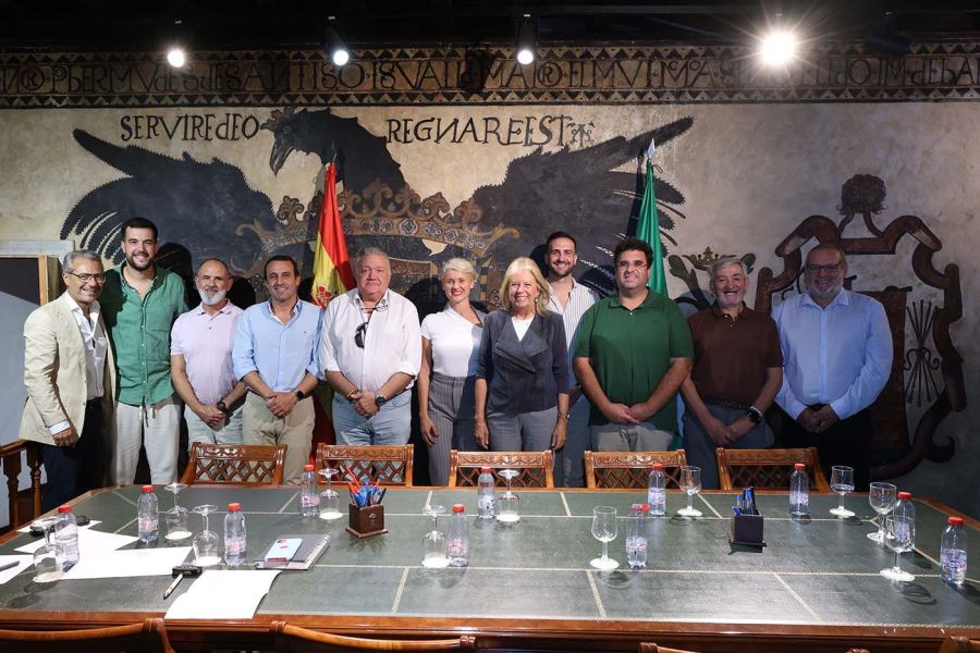 Imagen de la noticia El Ayuntamiento refuerza su compromiso con las co…