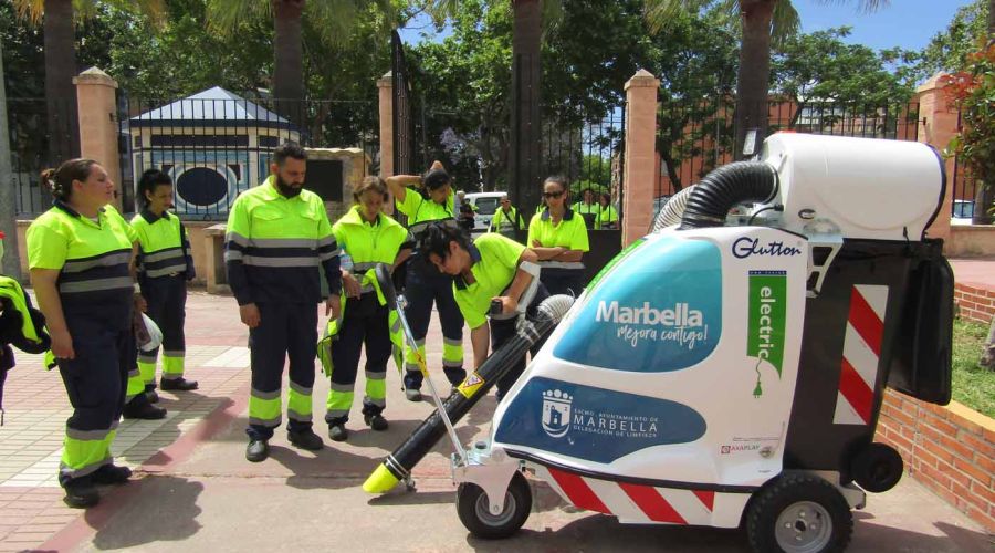 San Pedro Alcántara incorporará al área de Limpieza siete novedosas aspiradoras que mejorarán la eficacia del servicio