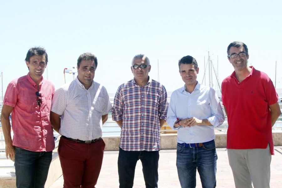 Imagen de la noticia El alcalde y los responsables de la Vuelta Ciclis…