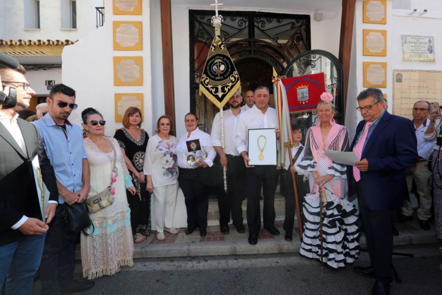 Imagen de la noticia La alcaldesa en funciones asiste a la procesión c…