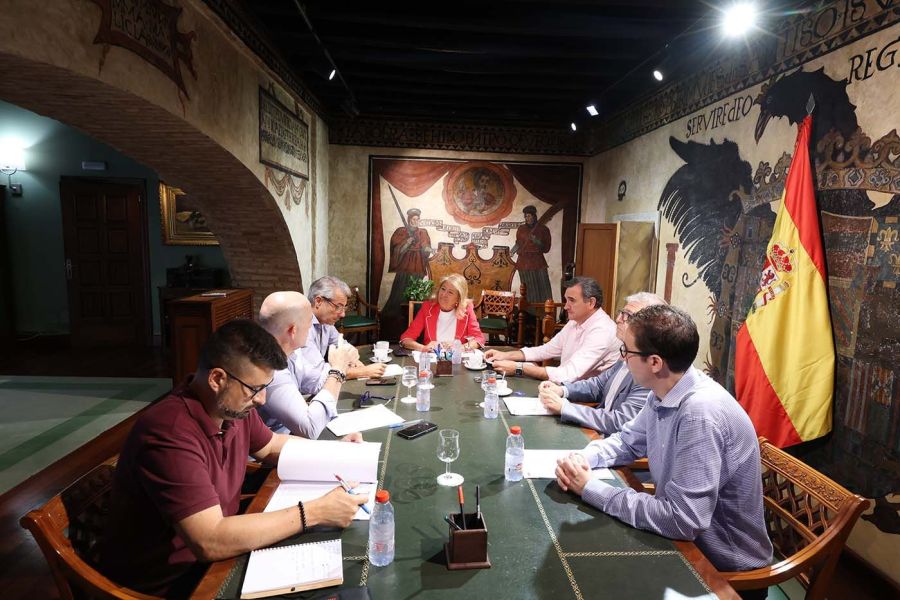 Imagen de la noticia La alcaldesa convoca a los grupos de la Corporaci…
