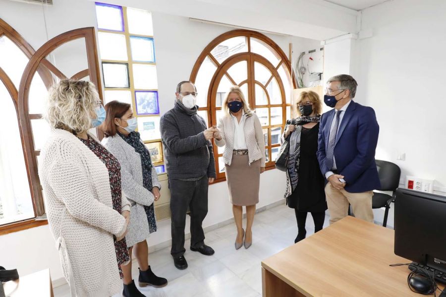 Imagen de la noticia El Ayuntamiento cede un local a la asociación Ava…