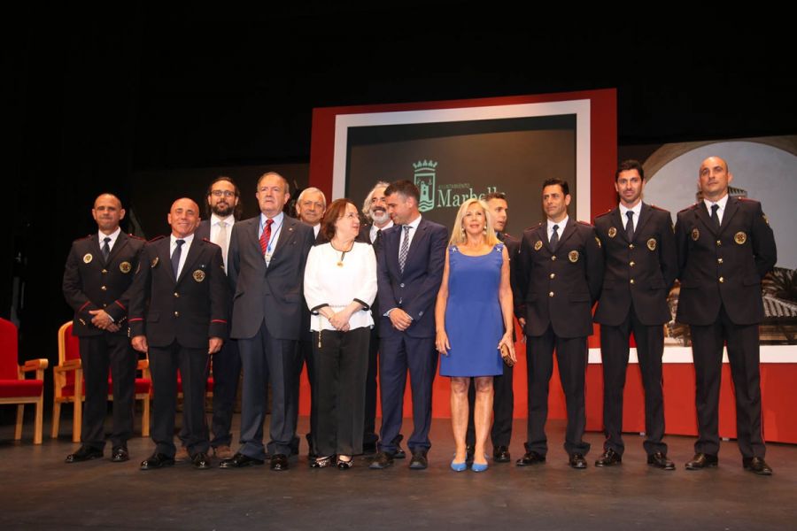 Imagen de la noticia El Ayuntamiento entrega la Medalla de la Ciudad a…